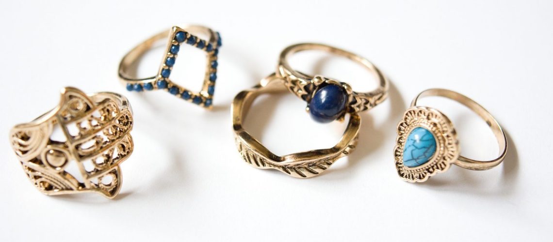 ניקוי תכשיטים באמבט אולטראסוני